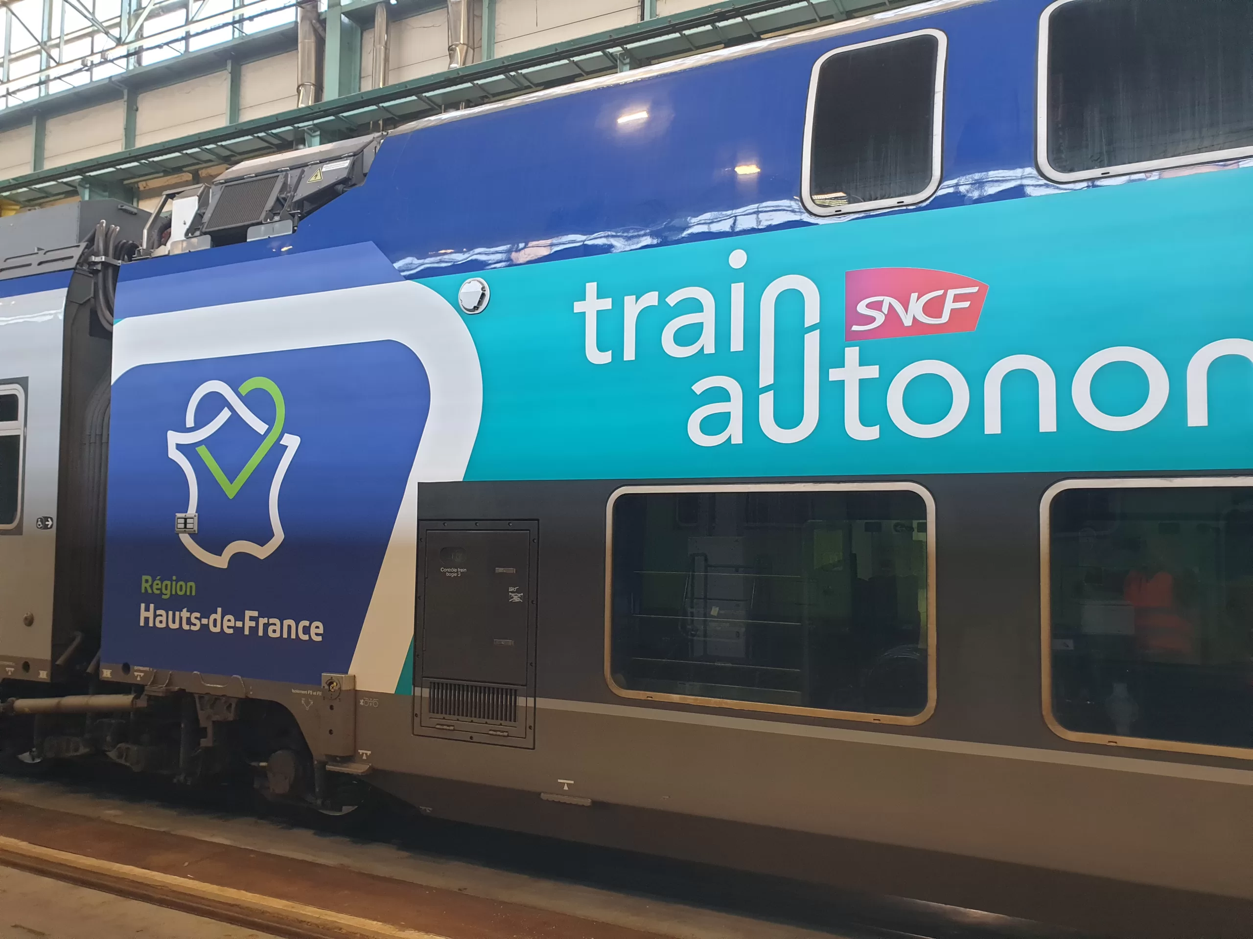 vinyle adhésif train
