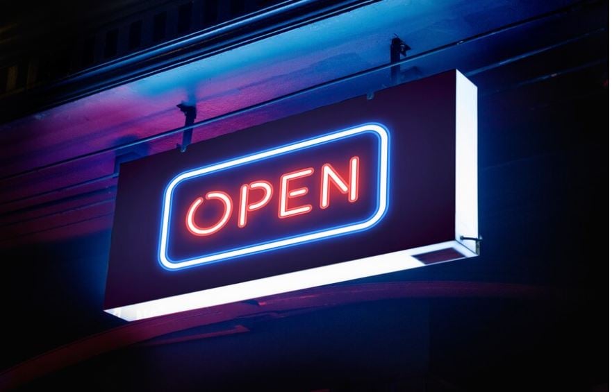 enseigne publicitaire lumineuse